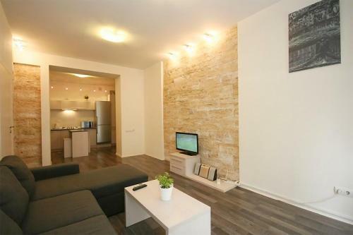 Bunina Apartment In The City Center