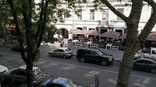 E4 Hotel