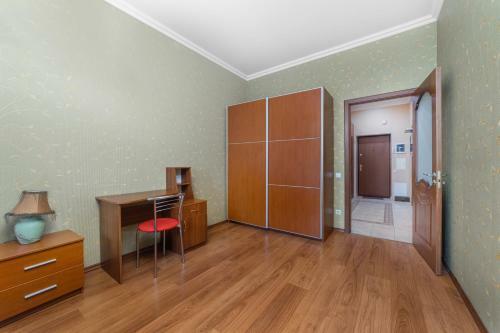 Two-bedroom Apartment With Balcony And Kitchen