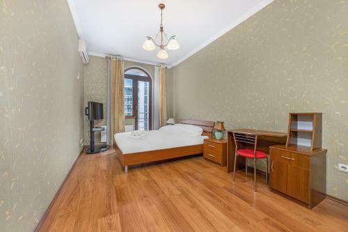 Two-bedroom Apartment With Balcony And Kitchen