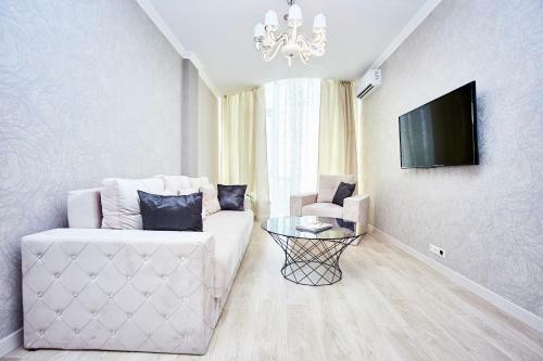 Panoramic Plaza Apartments