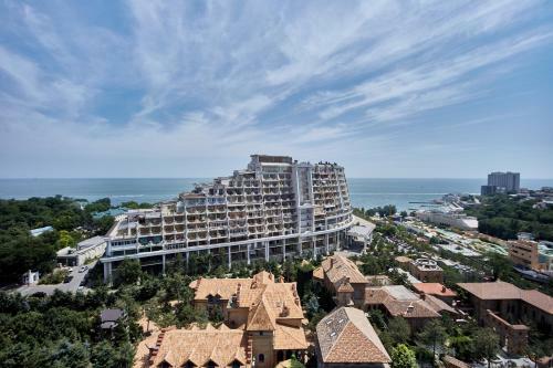 Panoramic Plaza Apartments