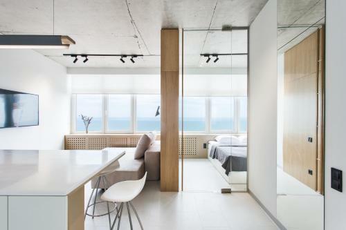 Sea & Sky Apartments