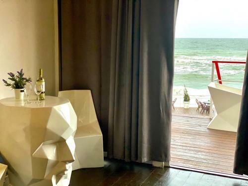 Hotel Club House Arkadia Beach