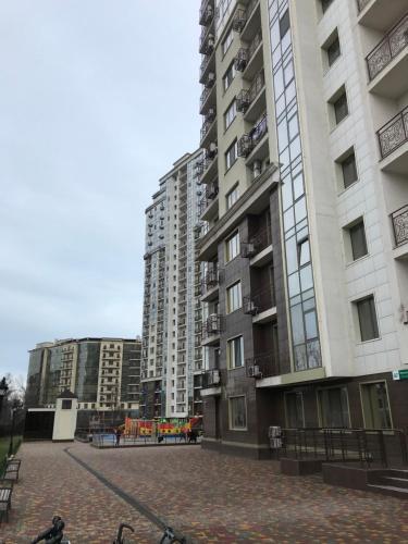 Apart Odessa Pearl 8