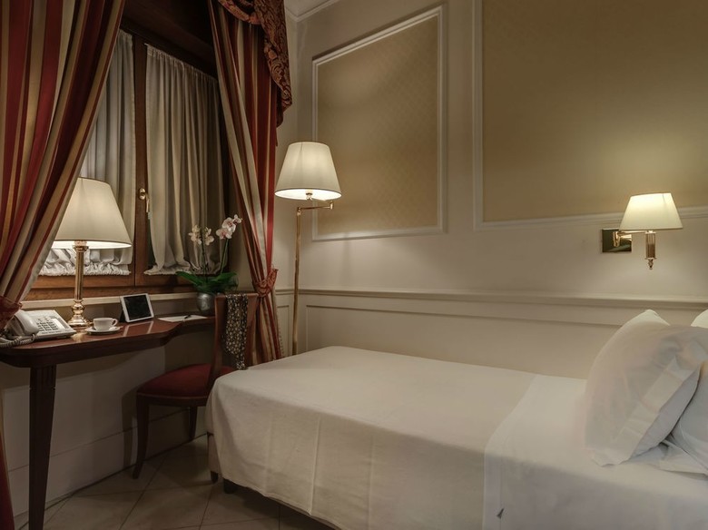 Hotel Palazzo Cardinal Cesi