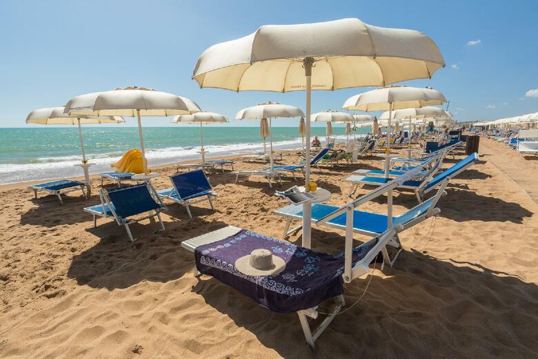 Hotel Paradise Beach