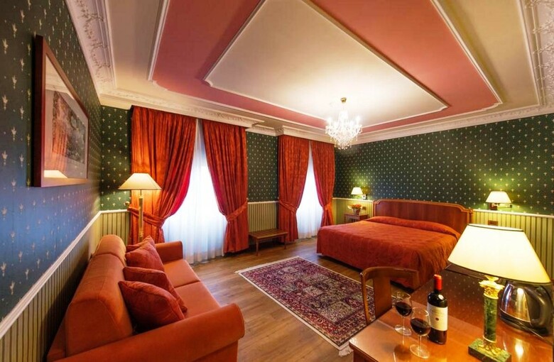 Strozzi Palace Hotel