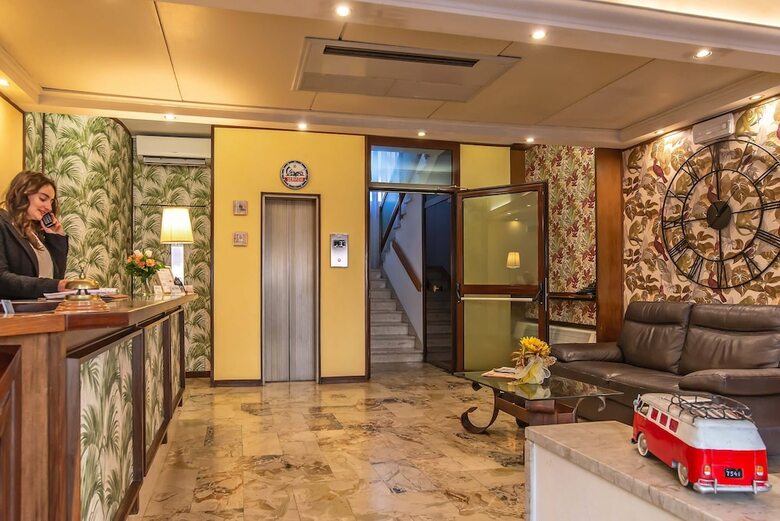 Hotel Jane