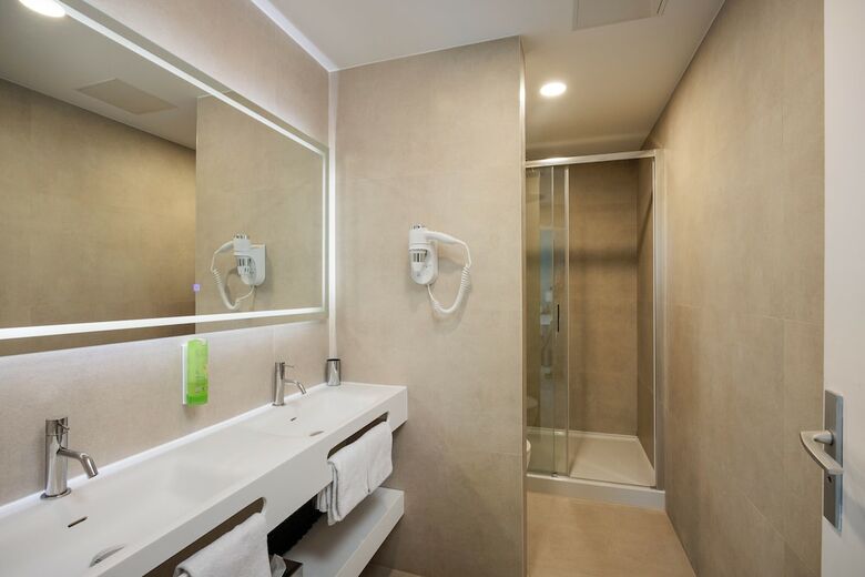 Nicea Hotel