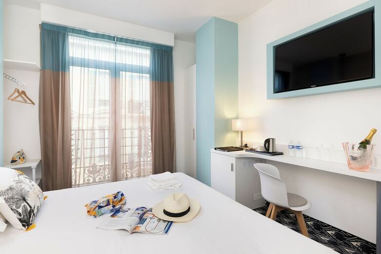 Nicea Hotel