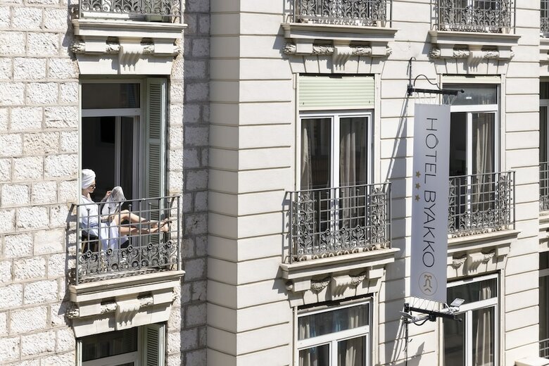 Nicea Hotel