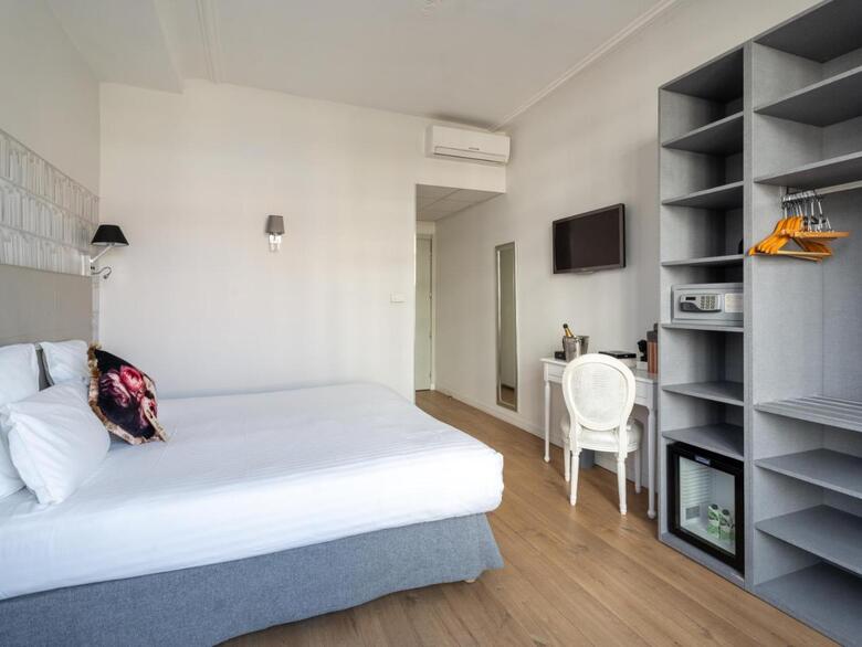 Nouvel Hotel Kinzy