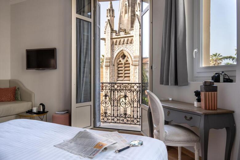 Nouvel Hotel Kinzy