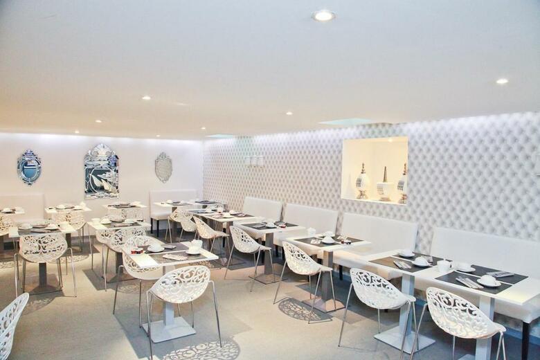 Nouvel Hotel Kinzy