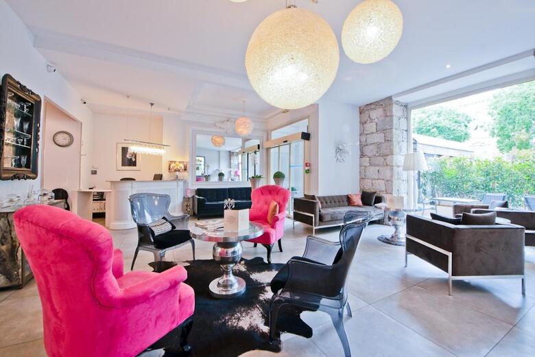 Nouvel Hotel Kinzy