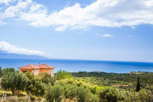 Trapezaki Captains Villa