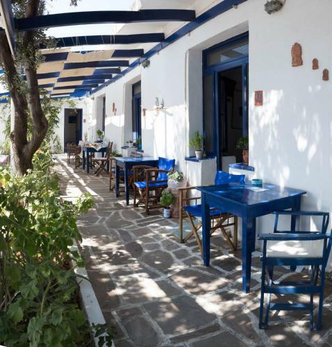 Hostal Agriolykos Pension