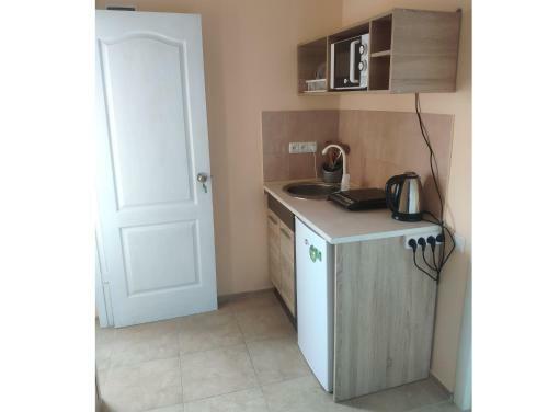 Hostal ??????-????? "summer House"
