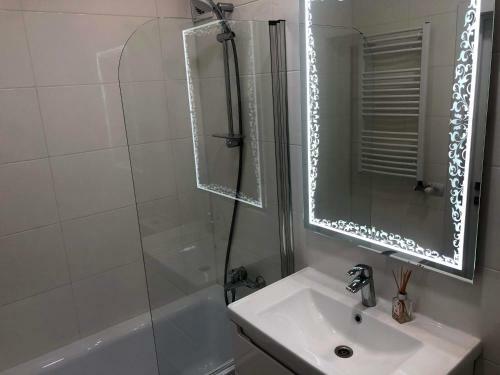 Gil Apartment On Tobilevicha, New