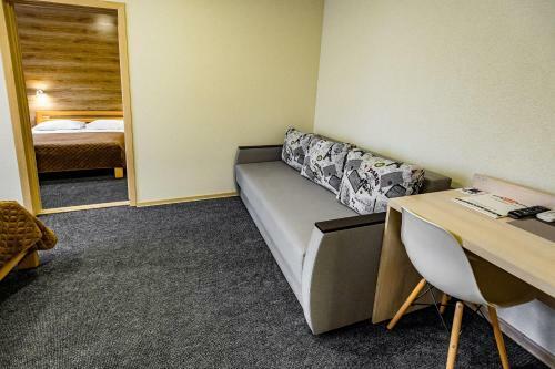 Rooms Hotel