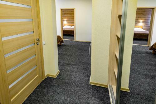 Rooms Hotel