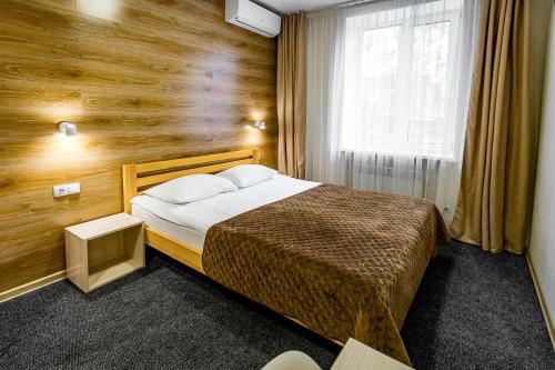 Rooms Hotel