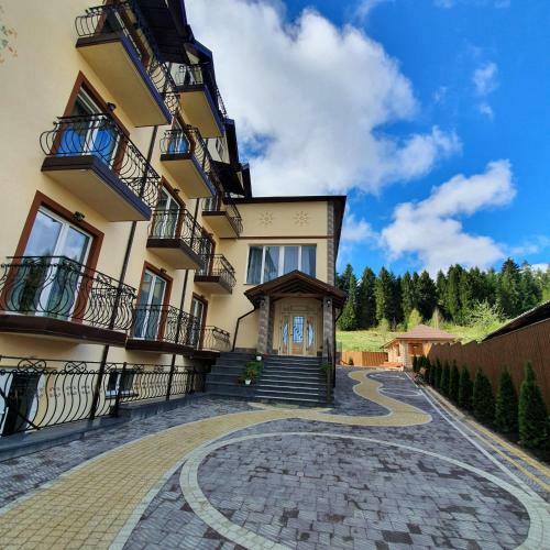 Hotel Poeziya Mandriv