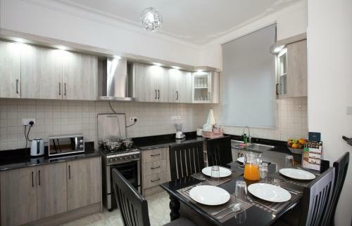 Caran Apartments
