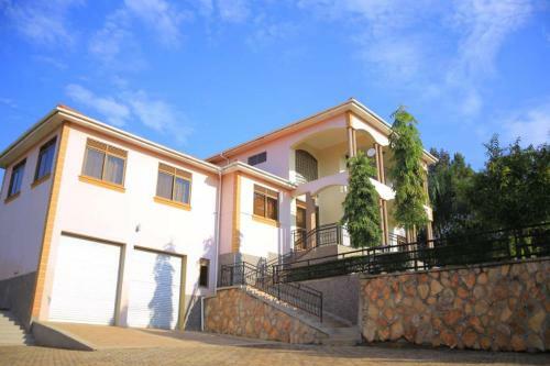 Hotel Precious Villas Lubowa