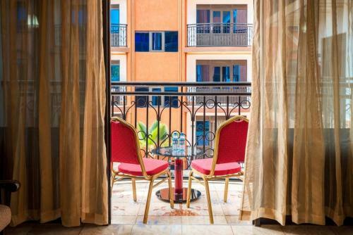 Luxury Apartment For 24 People