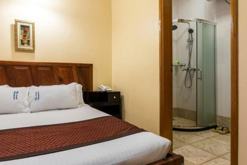 Luxury Apartment For 24 People