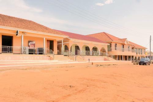 Strikers Hotel