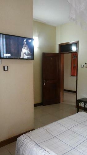 Lillian Towers Hotel
