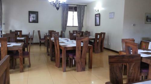 Lillian Towers Hotel