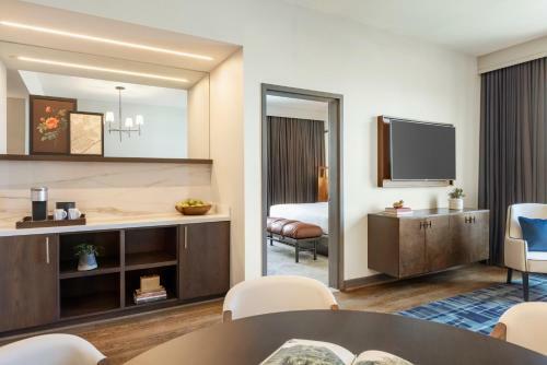 Valley Hotel Homewood Birmingham - Curio Collection By Hilton