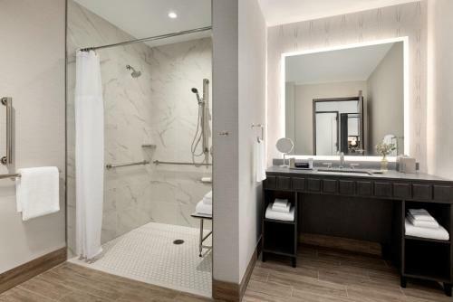 Valley Hotel Homewood Birmingham - Curio Collection By Hilton