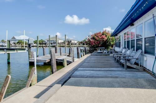 Bayside Bungalow
