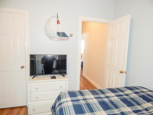 042 North Shore Home