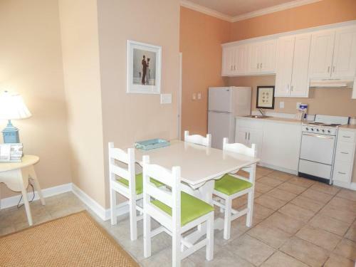 077 Beach Club 301 - B Home