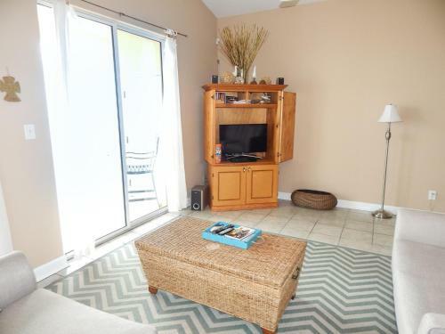 076 Beach Club 301 - Unit A Home