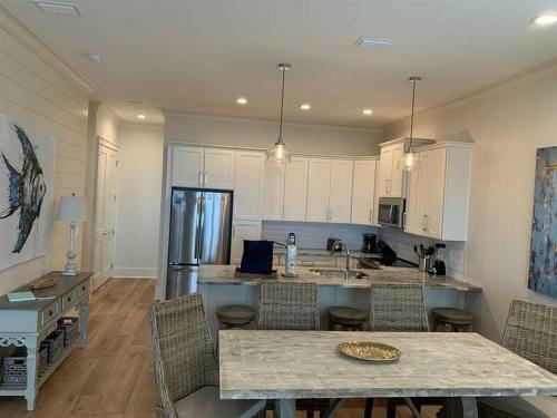 Captain's Landing By Meyer Vacation Rentals