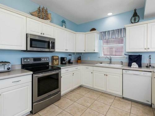 Summer Breeze West By Meyer Vacation Rentals
