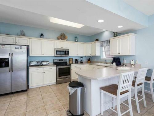 Summer Breeze West By Meyer Vacation Rentals