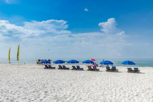 Island Winds West By Brett-robinson Vacations