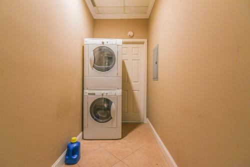 Apartamento Condo Overlooking The Marina At River Rocks Landing