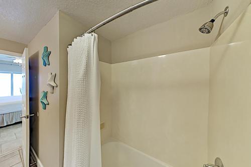 Apartamento Gulf-front Getaway - Pools, Hot Tub - Steps To Sand Condo