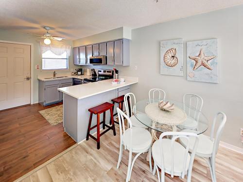 Apartamento West Beach Condo Unit 116