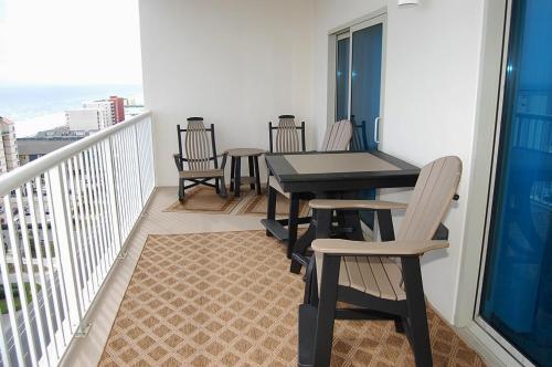 Apartamento Crystal Tower 1406 Condo