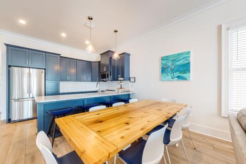 West Side Cottage #o